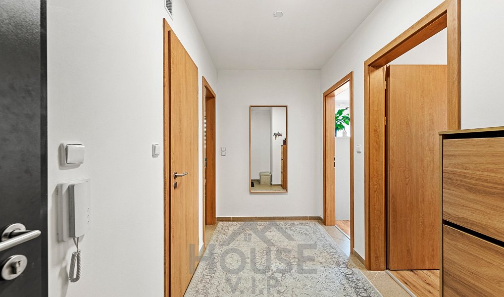 Prodej bytu 2+kk 60 m², Praha – náhled fotky 26