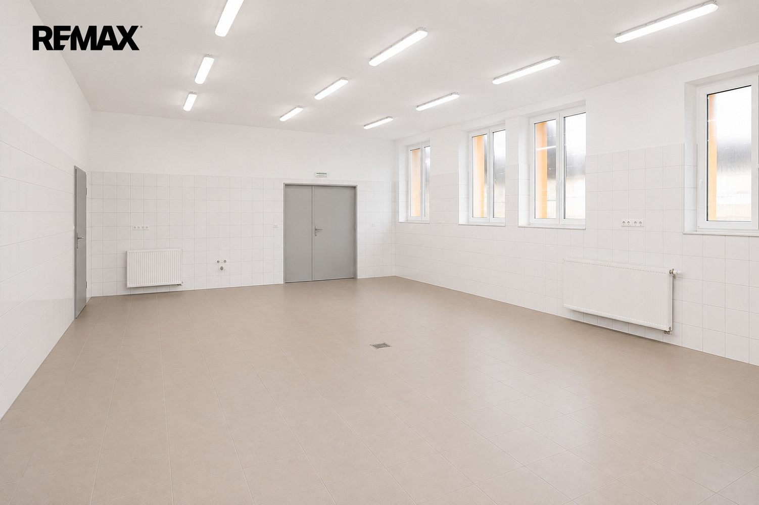 Pronájem výrobních prostor 275 m² – fotografie 5