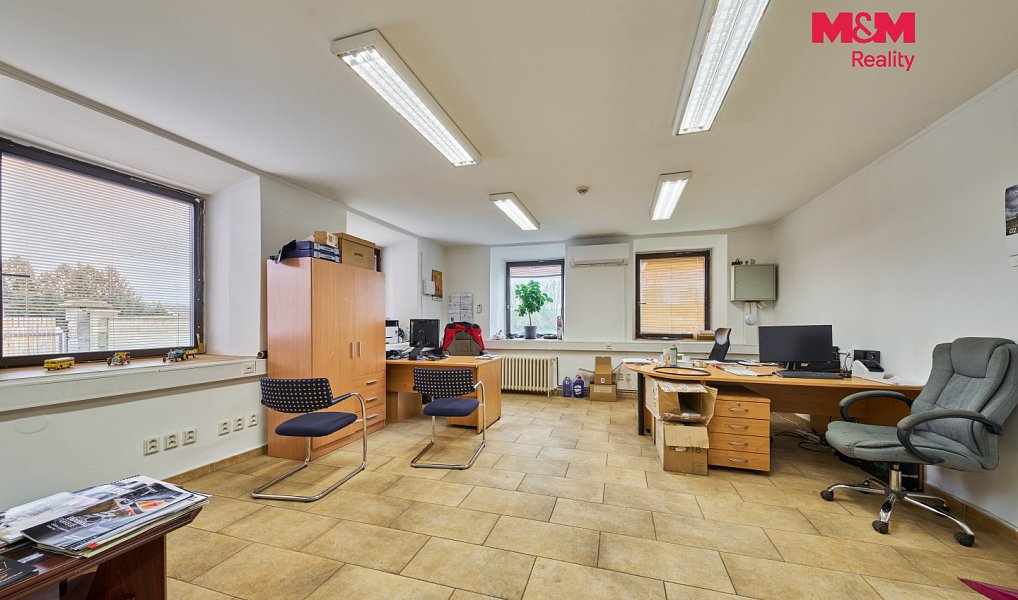 Pronájem výrobních prostor 453 m², Dubenec – náhled fotky 19