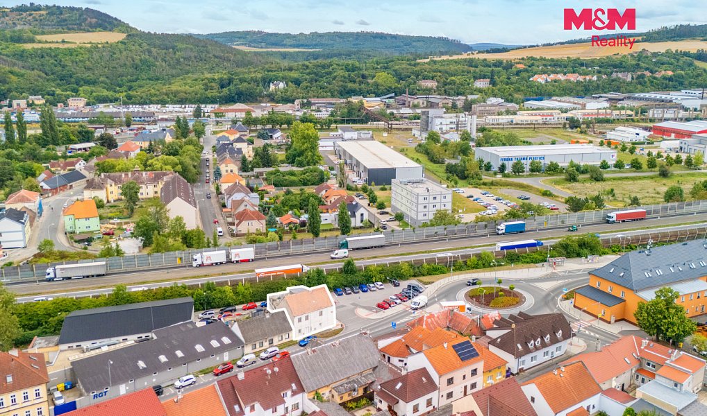 Prodej domu 189 m² s pozemkem 197 m², Králův Dvůr – náhled fotky 25