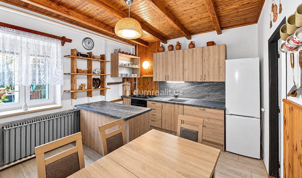 Prodej domu 743 m² s pozemkem 743 m², Mšecké Žehrovice – náhled fotky 2