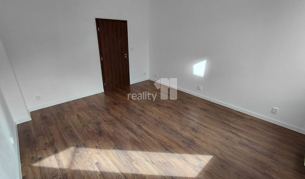 Pronájem bytu 3+1 97 m², Aš – náhled fotky 12
