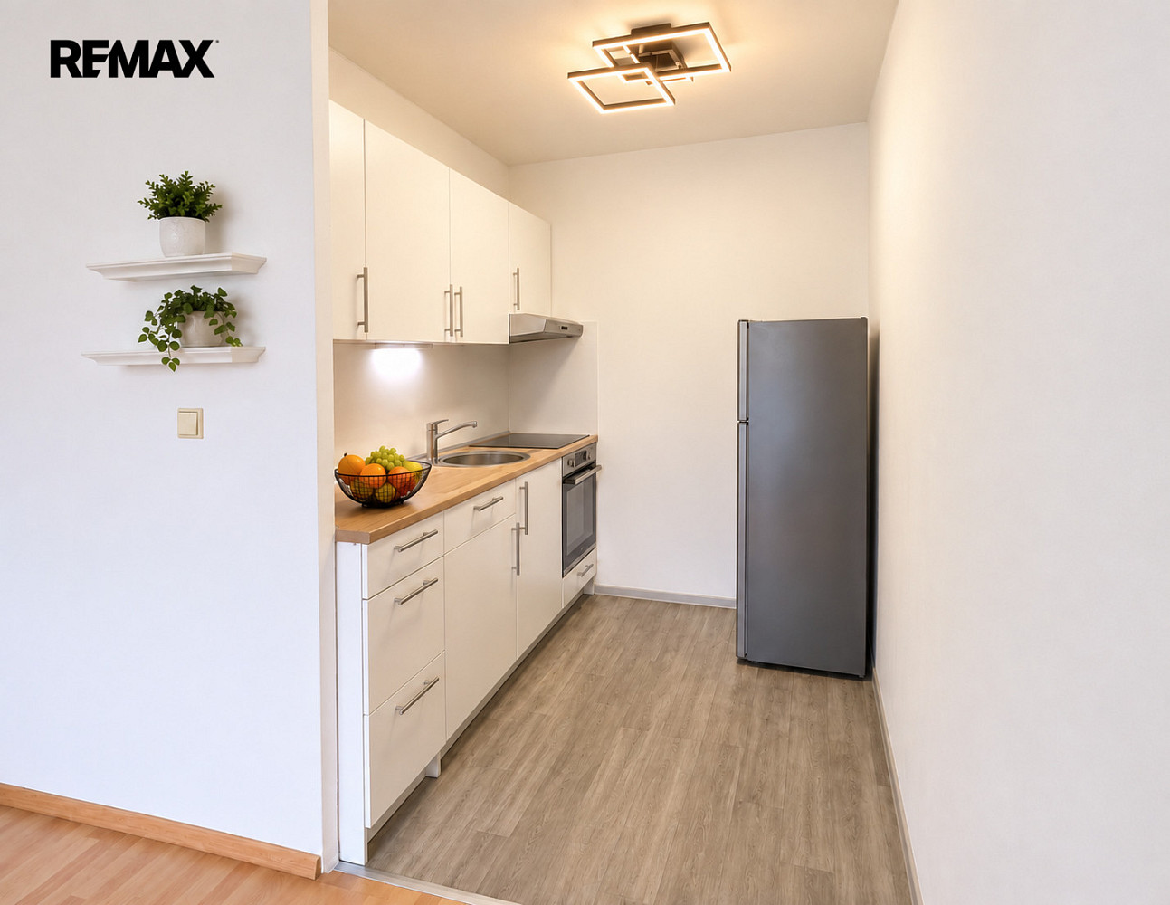 Pronájem bytu 2+kk 45 m² – fotografie 3