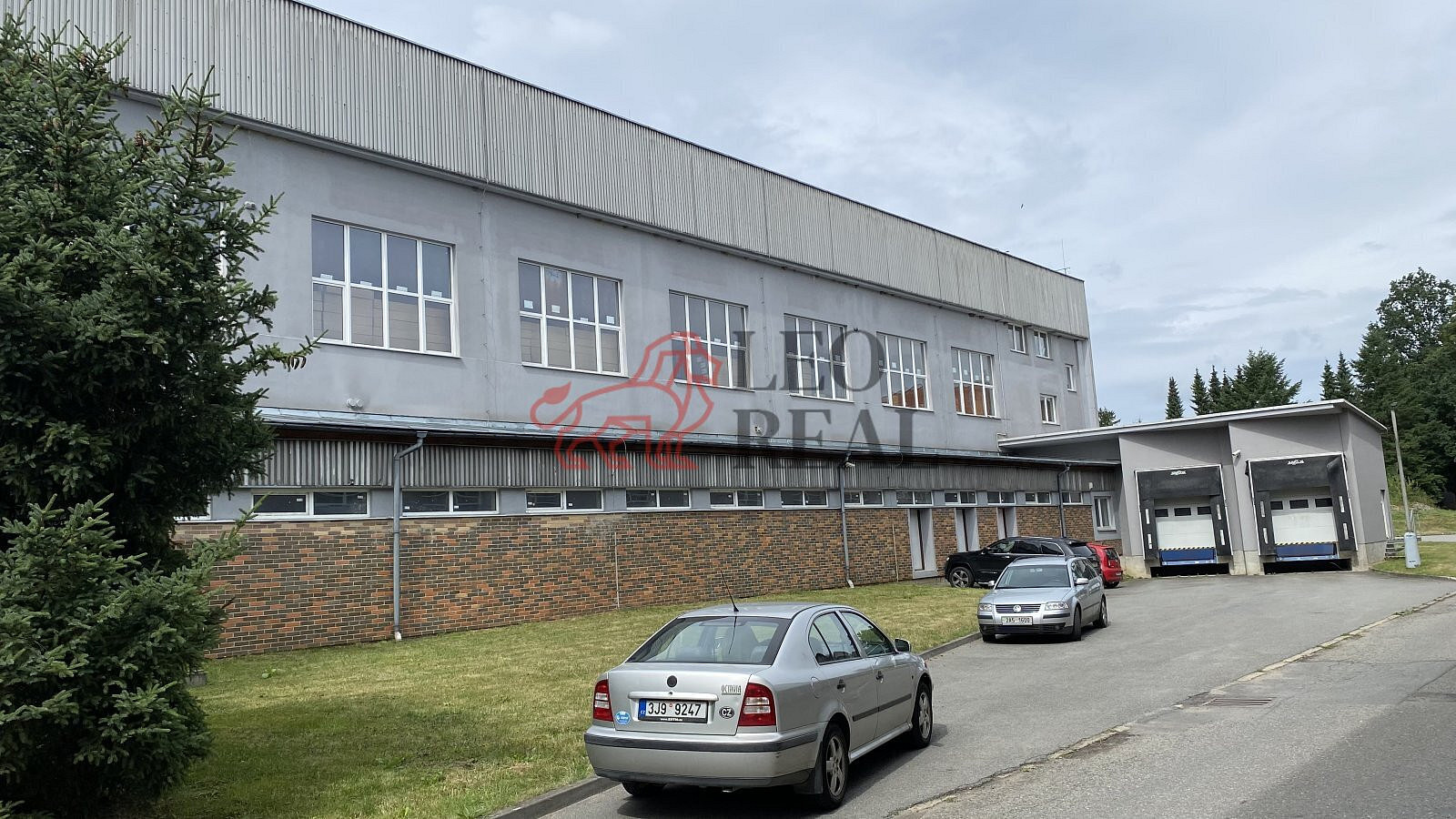 Pronájem skladovacích prostor 2 170 m² – fotografie 4