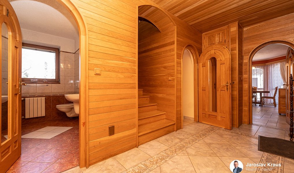 Prodej domu 250 m² s pozemkem 769 m², Nechanice – náhled fotky 12