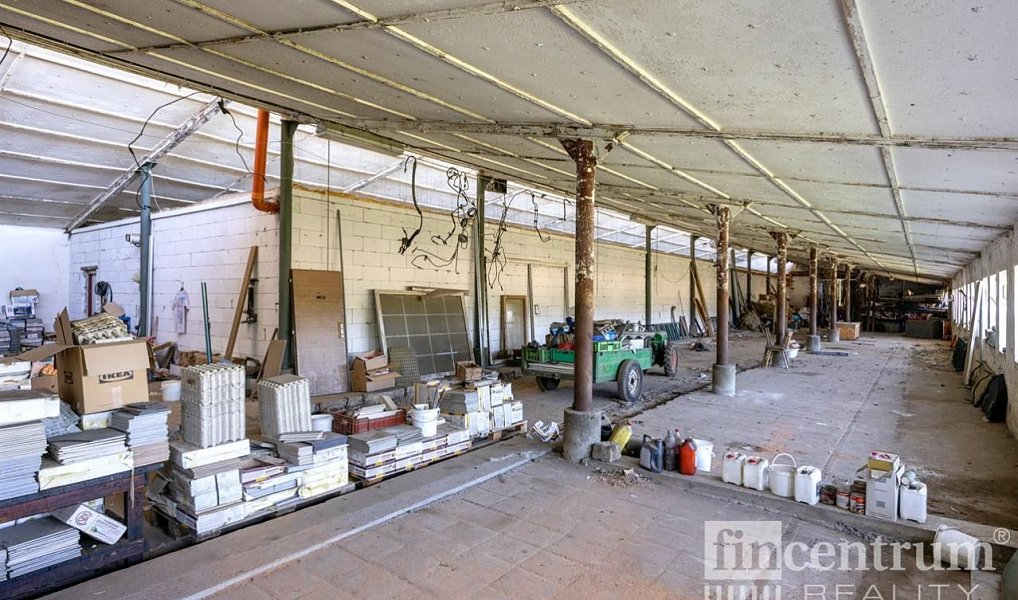 Prodej komerčního objektu (jiného typu) 1 698 m², Křenice – náhled fotky 23