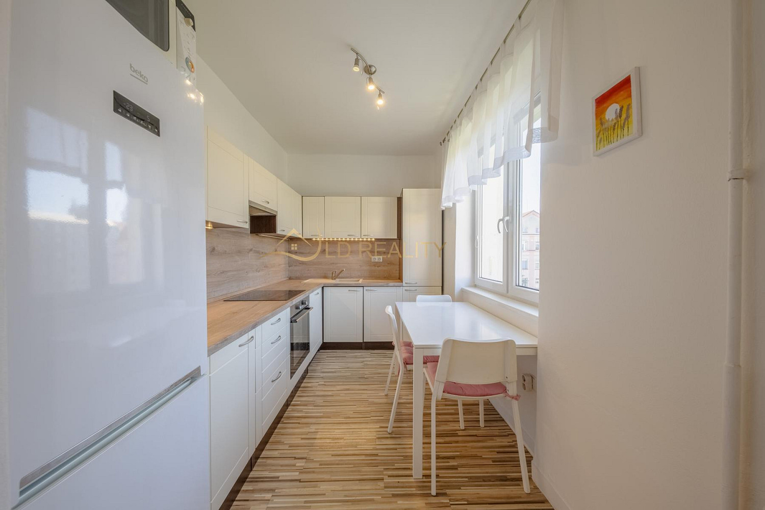 Prodej bytu 2+1 52 m² — photo 2