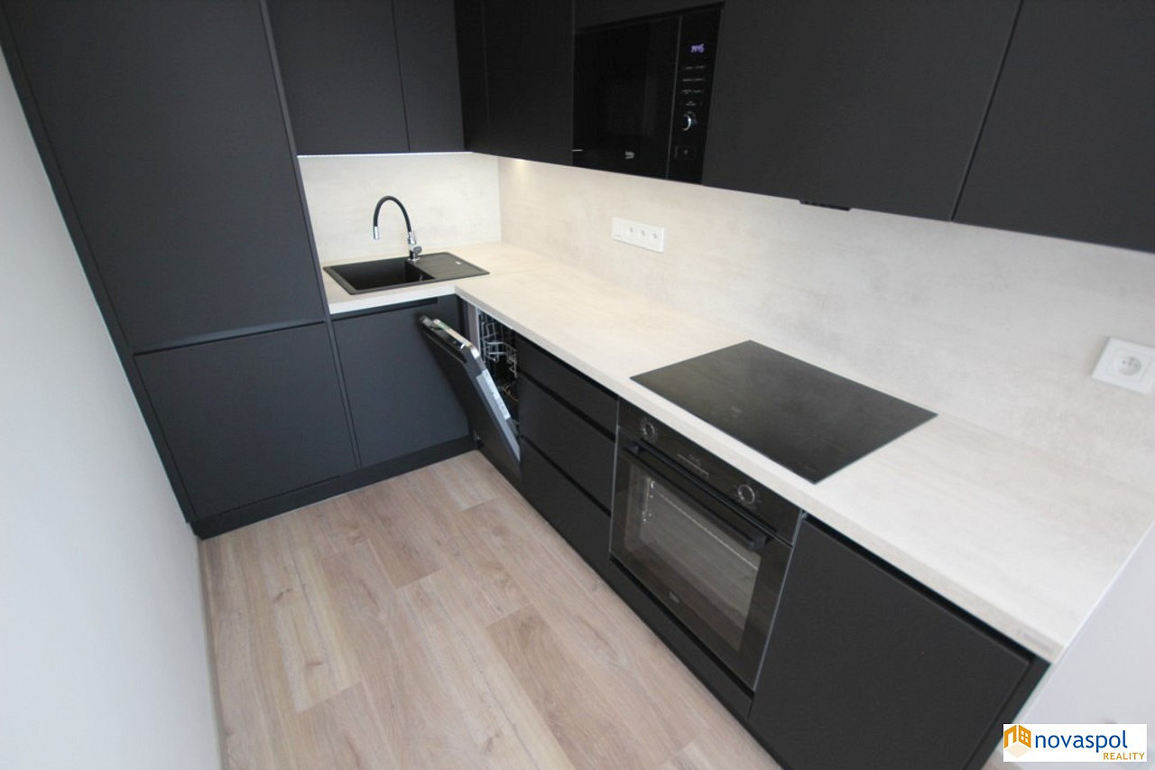 Pronájem bytu 2+kk 50 m² — photo 4