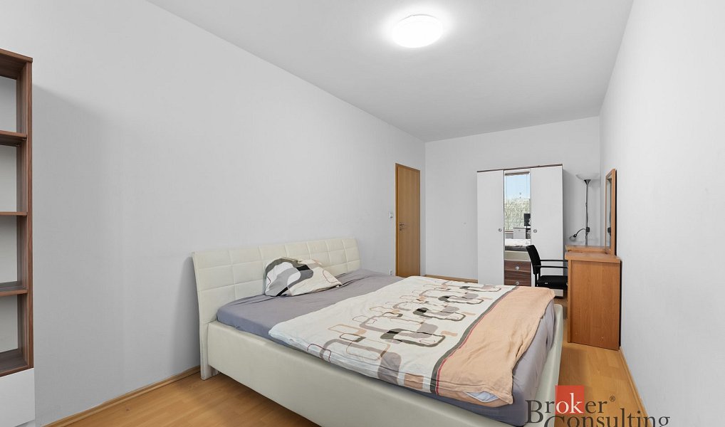 Prodej bytu 3+kk 104 m², Hradec Králové – náhled fotky 4