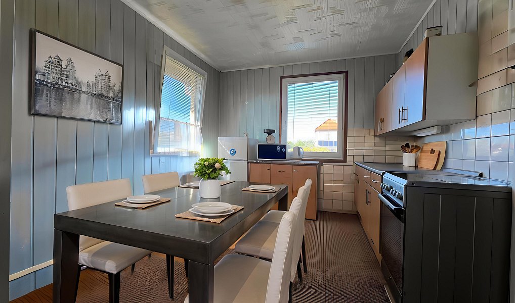 Prodej domu 194 m² s pozemkem 905 m², Hradec Králové – náhled fotky 2