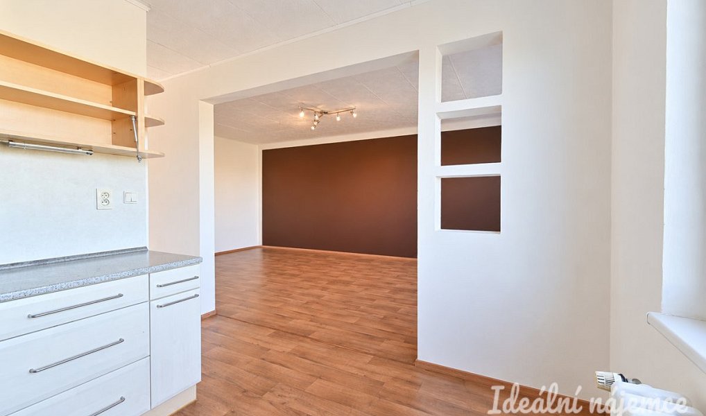 Pronájem bytu 3+1 80 m², Rosice – náhled fotky 4