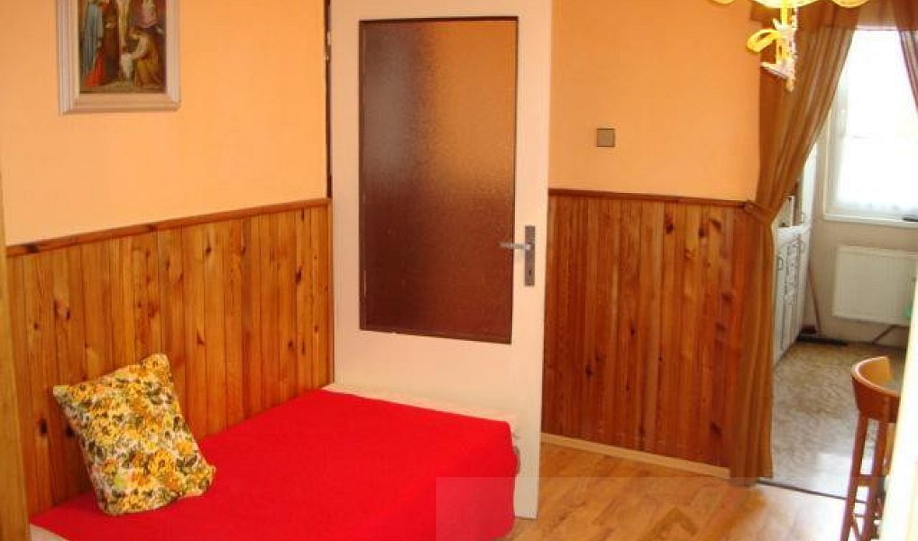 Prodej domu 400 m² s pozemkem 860 m², Kněževes – náhled fotky 11
