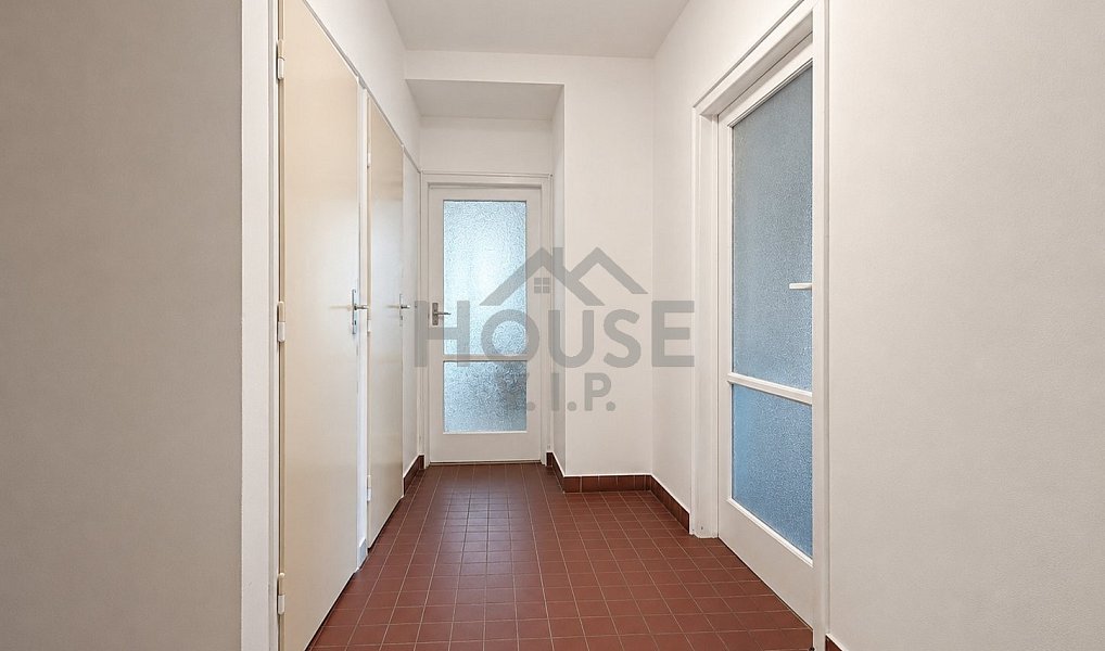 Prodej bytu 2+1 64 m², Praha – náhled fotky 10
