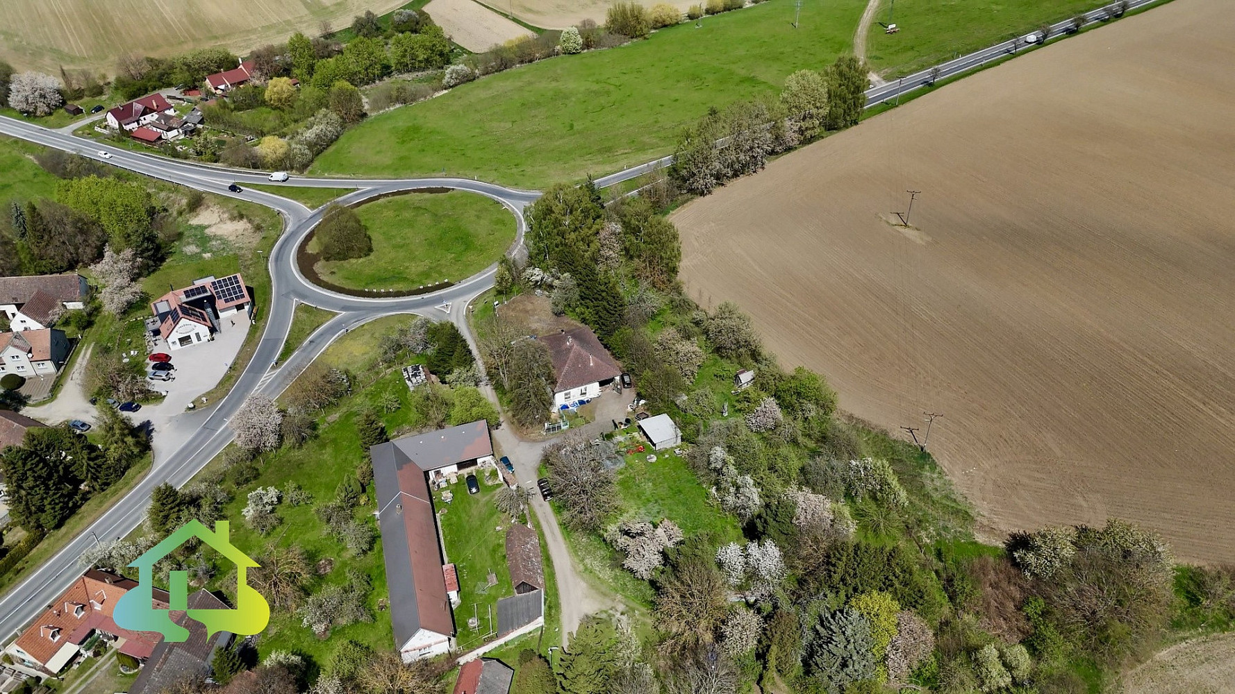 Prodej obchodních prostor 300 m² – fotografie 3