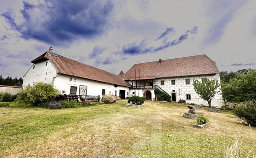 Prodej domu 592 m² s pozemkem 4 881 m², Protivín - Maletice, okres Písek