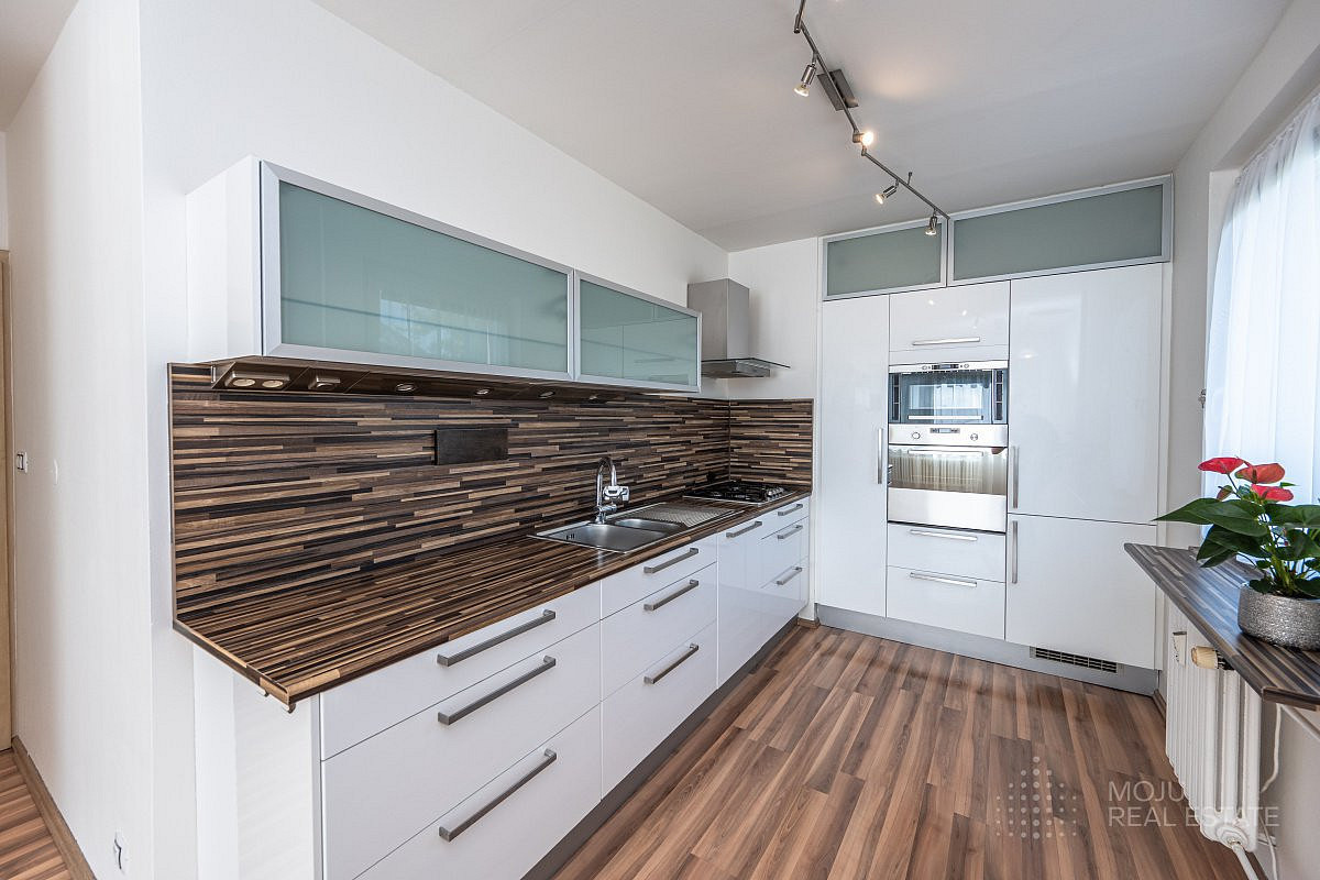 Pronájem bytu 2+kk 49 m²
