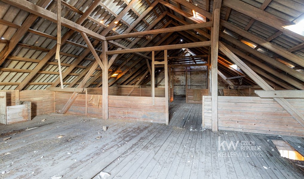 Prodej zemědělského objektu 372 m², Častrov – náhled fotky 12