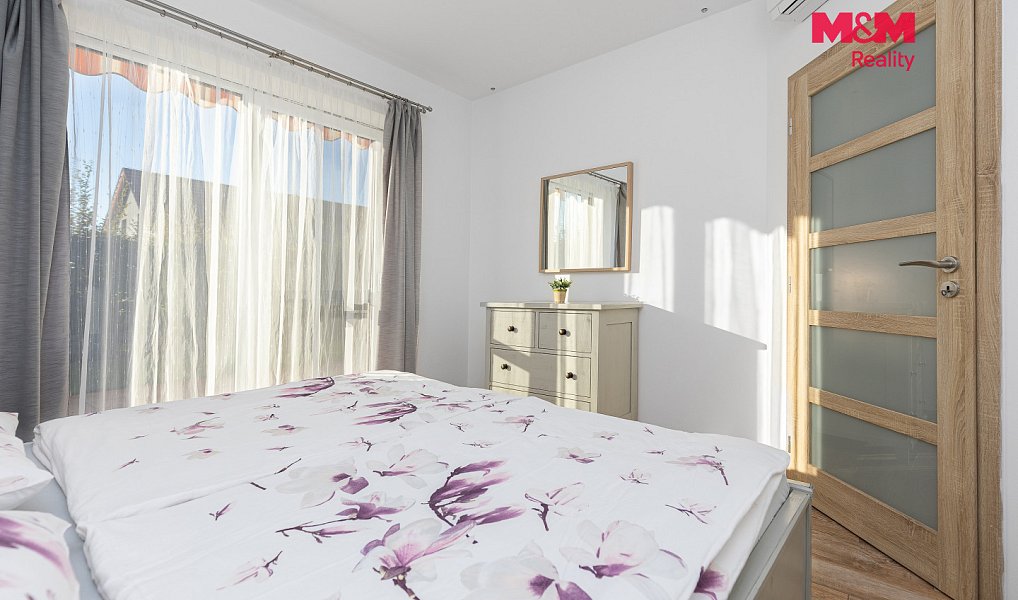 Prodej nájemního domu, činžáku 244 m², Dříteč – náhled fotky 12