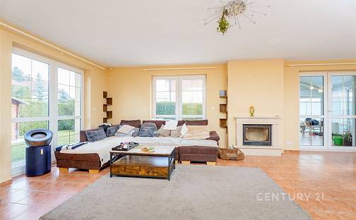 Pronájem domu 290 m² s pozemkem 896 m², V Zátiší, Jesenice - Zdiměřice, okres Praha-západ