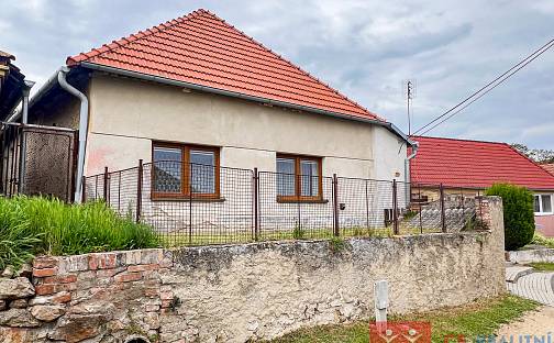 Prodej domu 100 m² s pozemkem 967 m², Tasovice, okres Znojmo