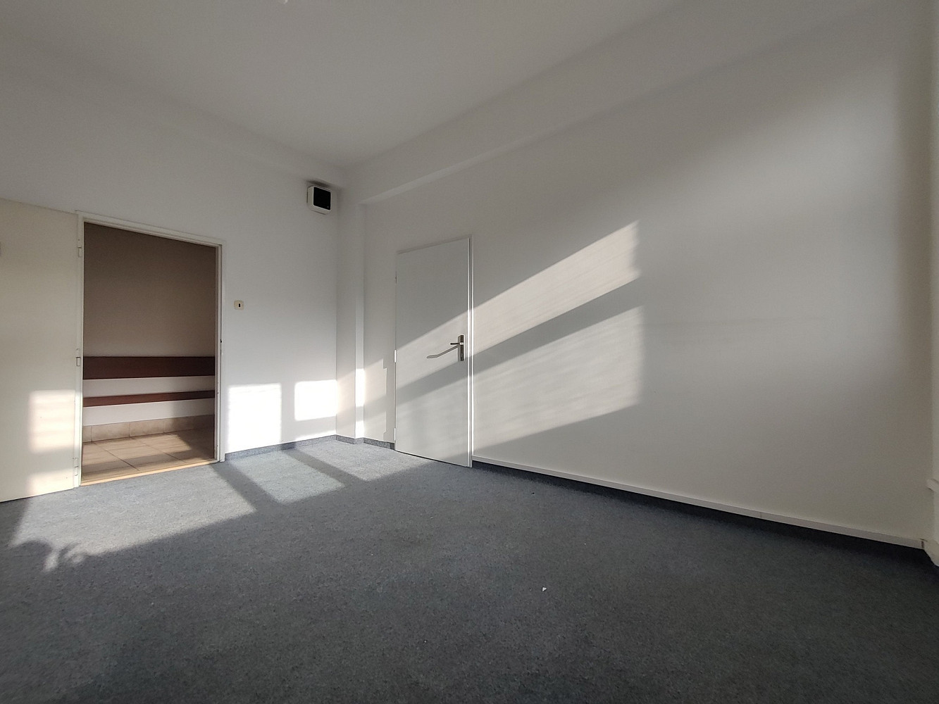 Pronájem kanceláře 17 m² – fotografie 2