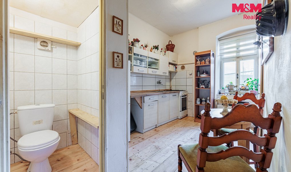 Prodej bytu 2+1 42 m², Dalovice – náhled fotky 11