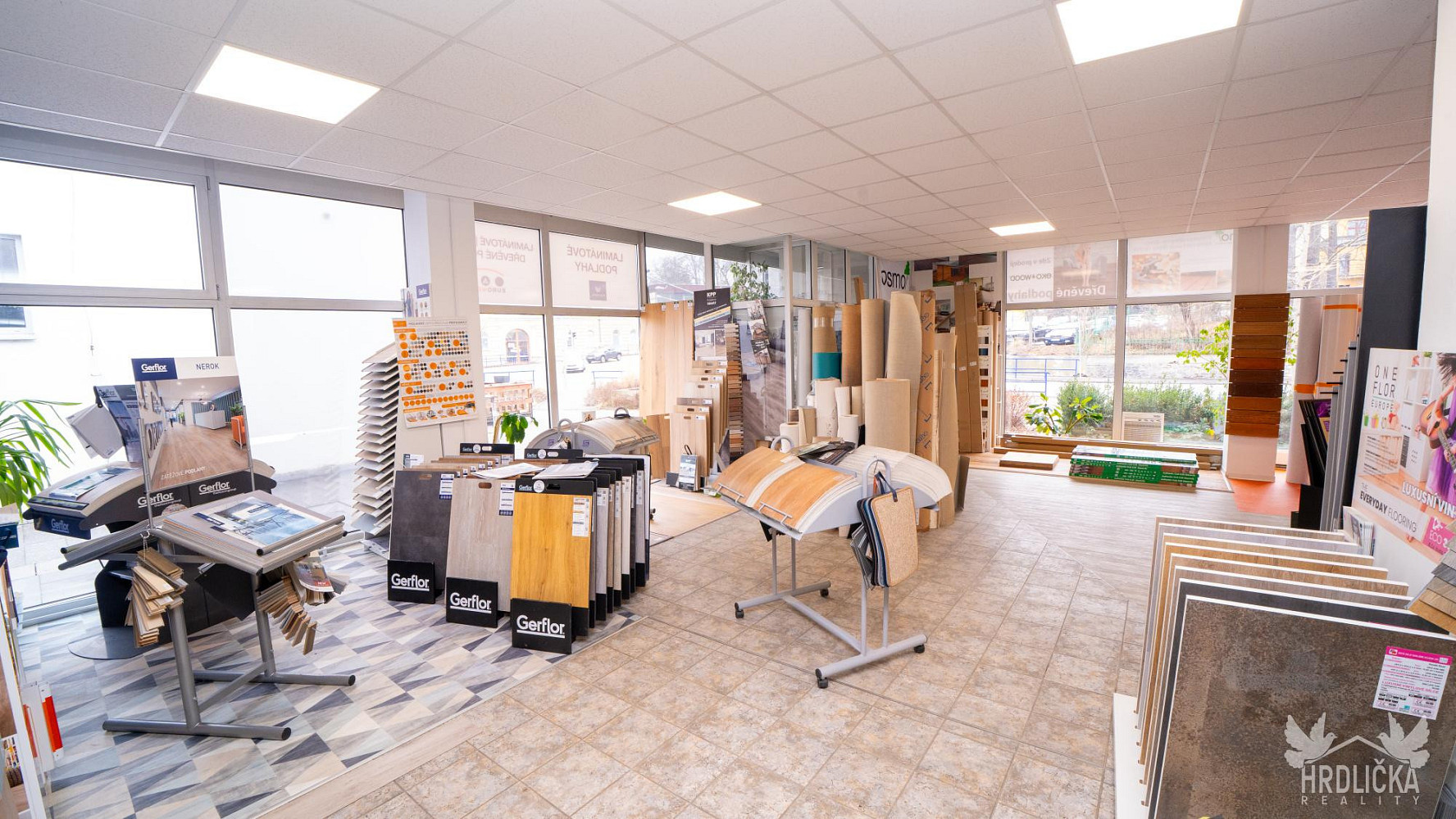 Pronájem obchodních prostor 190 m² – fotografie 4