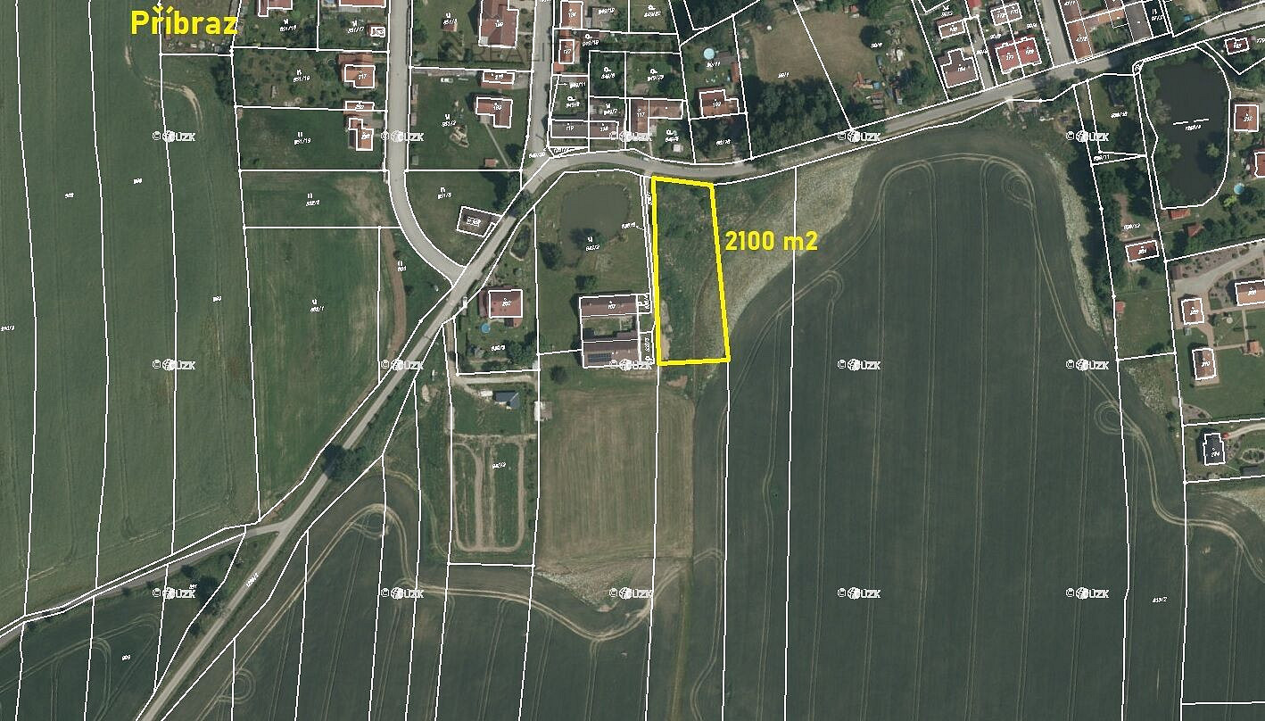 Prodej stavebního pozemku 2 100 m² — photo 2