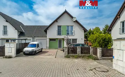 Prodej domu 124 m² s pozemkem 341 m², Býkev, okres Mělník