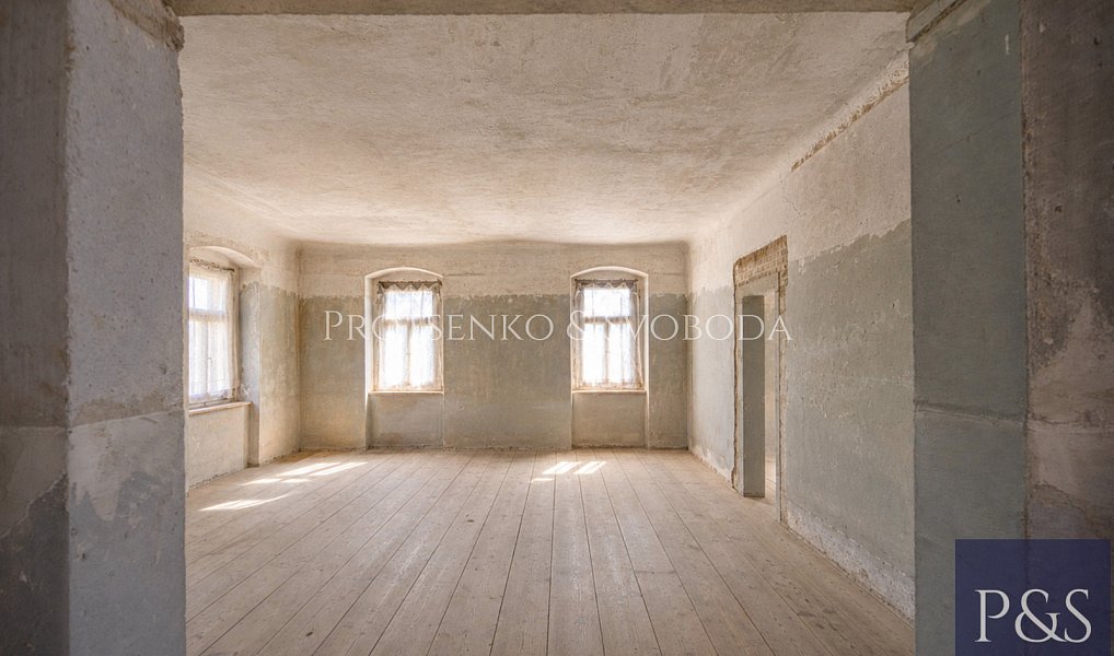 Prodej domu 410 m² s pozemkem 661 m², Mnichov – náhled fotky 2