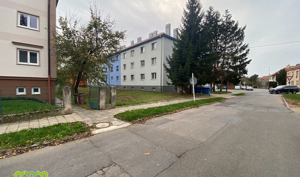Prodej komerčního pozemku 371 m², Uherské Hradiště – náhled fotky 3