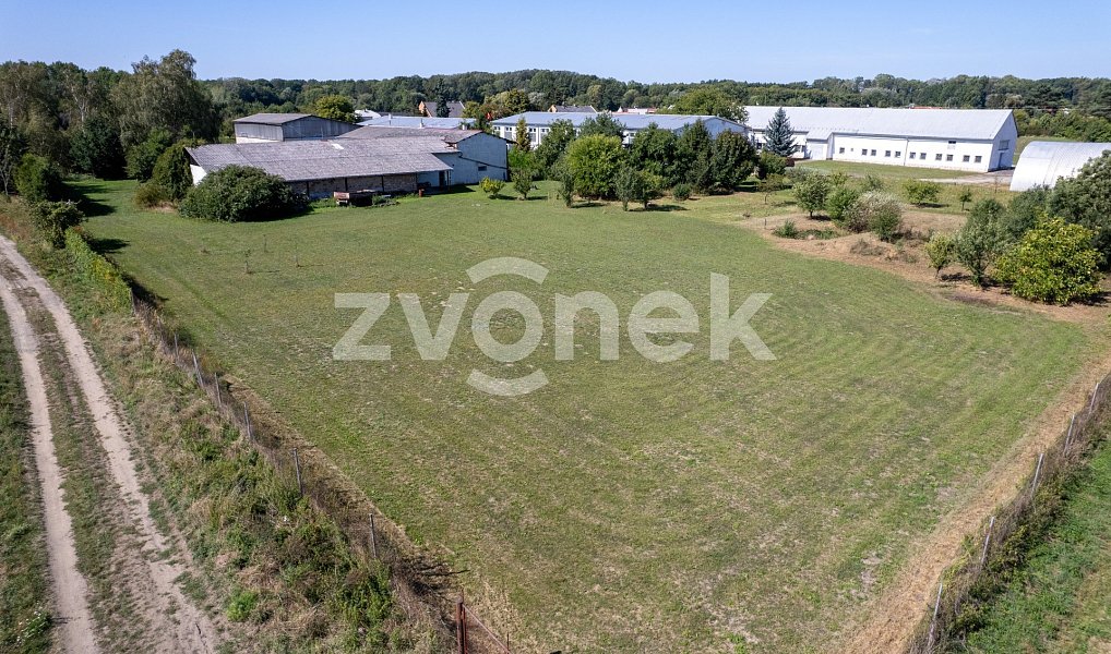 Prodej komerčního pozemku 12 000 m², Chropyně – náhled fotky 7