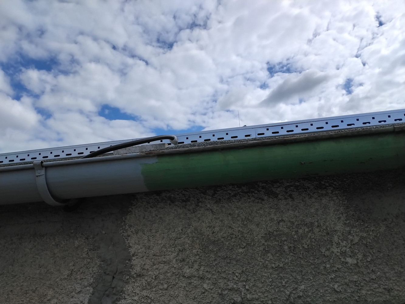 Prodej zděné řadové garáže 20 m2 v širším centru města slaný — photo 5