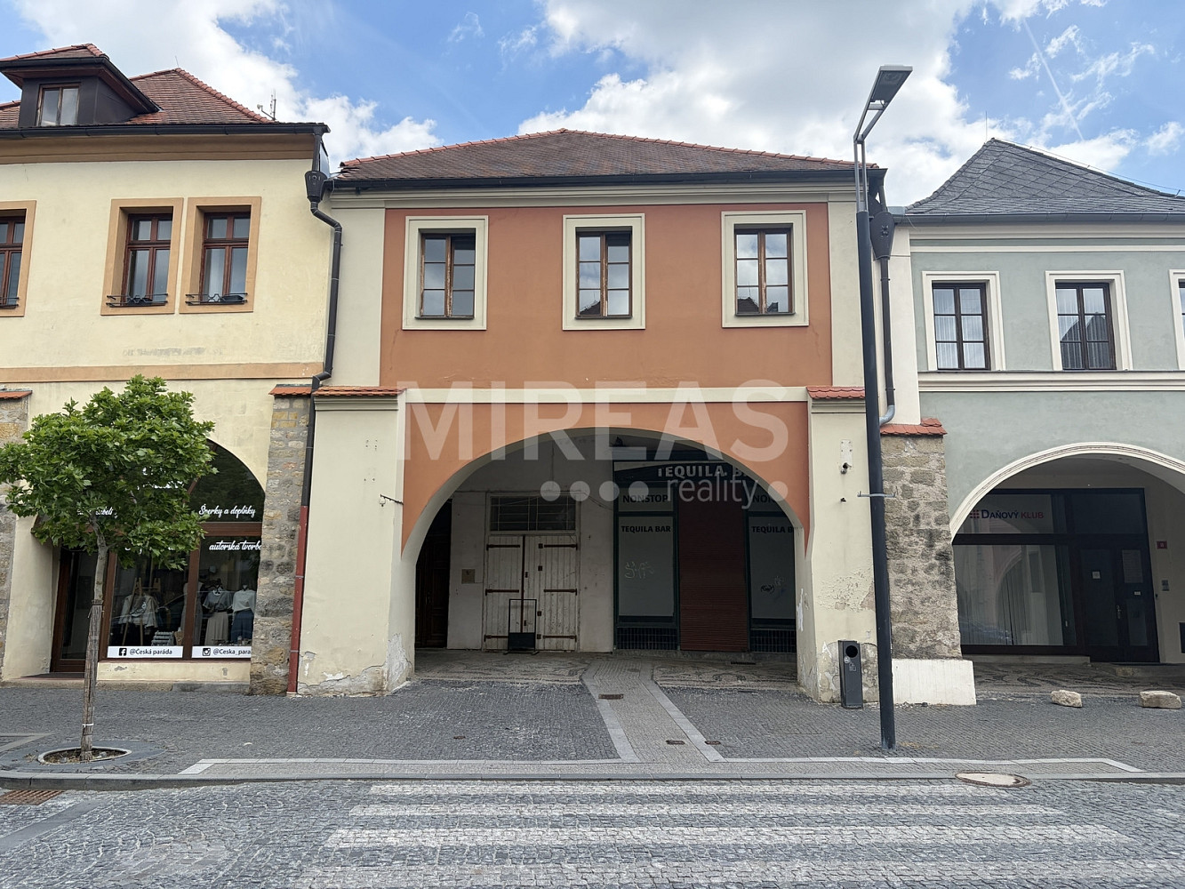 Pronájem bytu 3+kk 185 m² — photo 2
