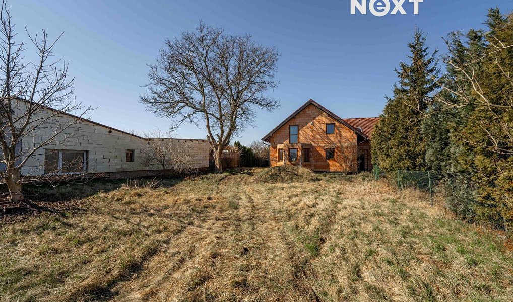 Prodej domu 252 m² s pozemkem 2 968 m², Smilovice – náhled fotky 14