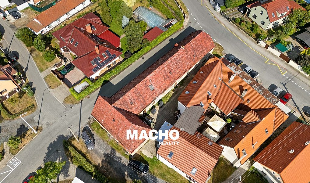 Prodej domu 286 m² s pozemkem 447 m², Řitka – náhled fotky 30