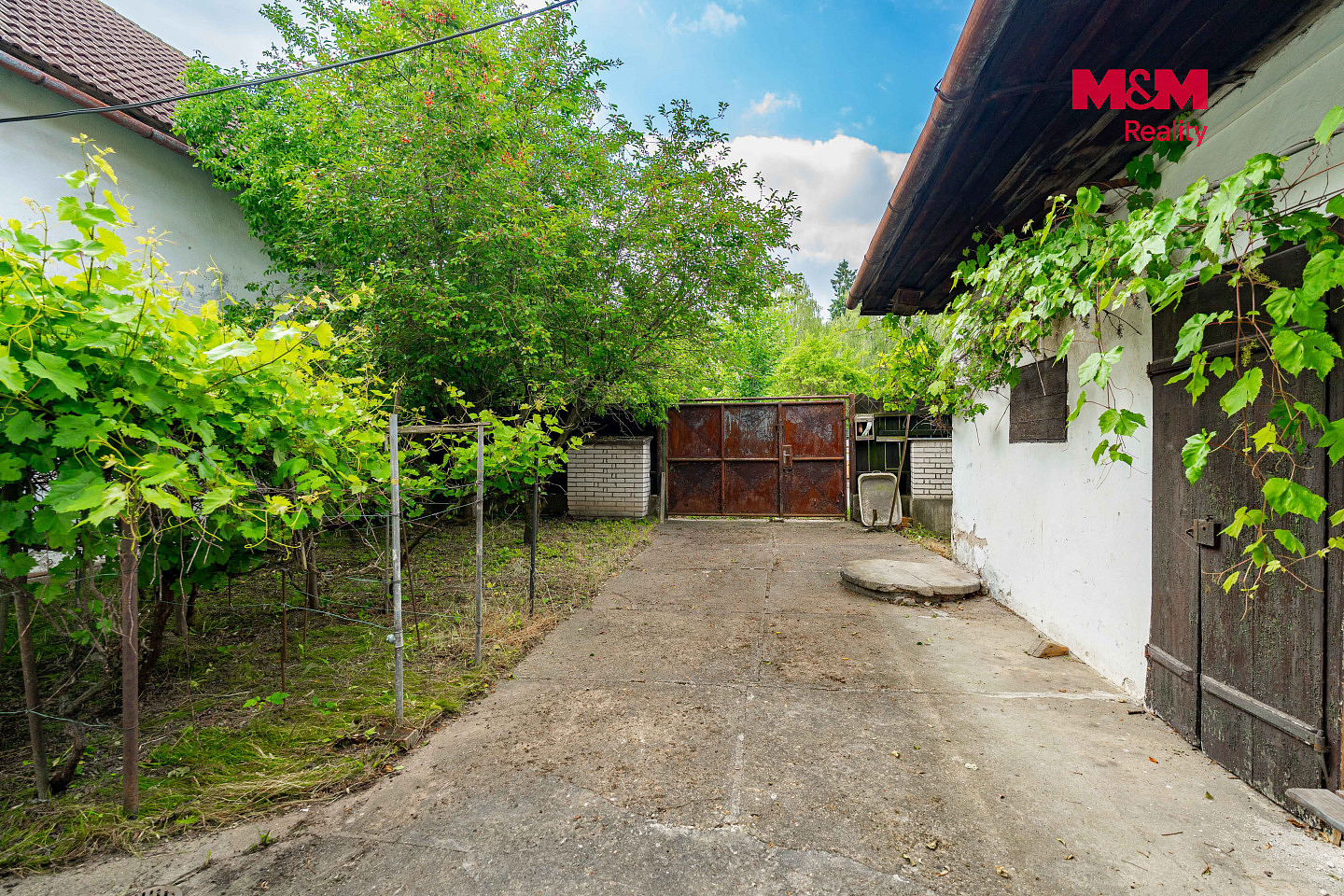 Prodej domu 210 m² s pozemkem 541 m² — photo 2