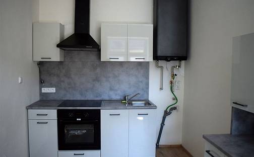 Pronájem bytu 1+1 32 m², náměstí Svobody, Volyně, okres Strakonice