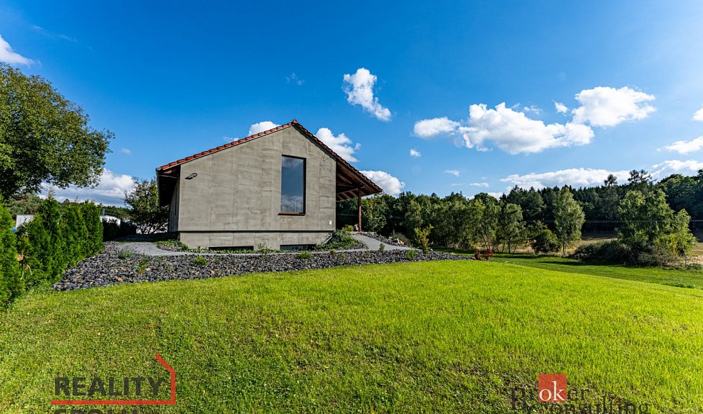Prodej domu 298 m² s pozemkem 900 m², Kamenice – náhled fotky 39
