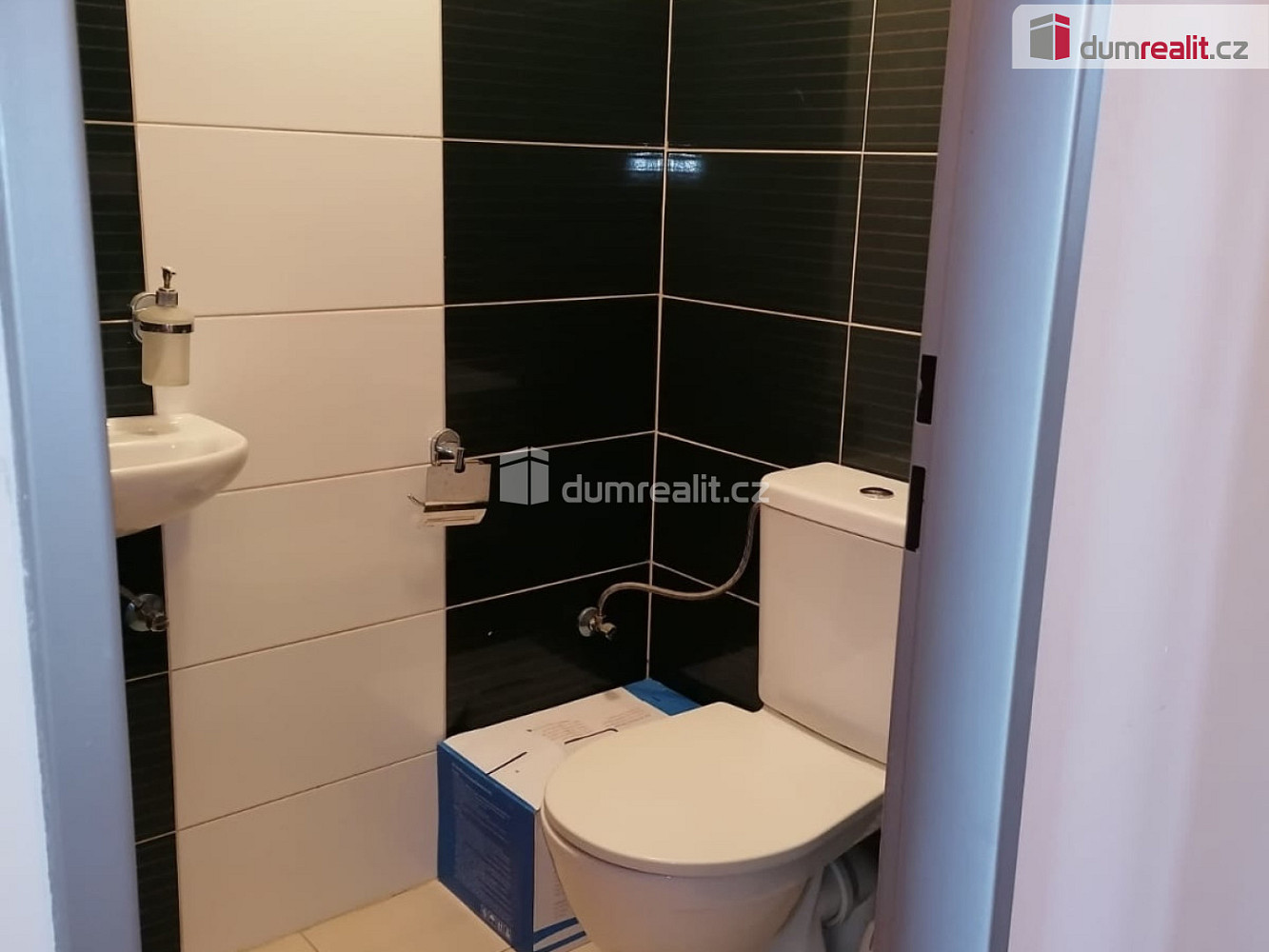 Pronájem bytu 2+kk 43 m² — photo 3