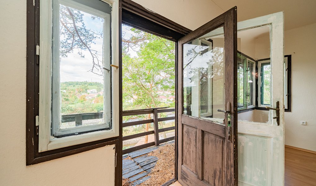 Prodej chaty/chalupy 84 m² s pozemkem 1 561 m², Kamýk nad Vltavou – náhled fotky 9