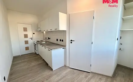 Prodej bytu 3+1 80 m², U Pivovarské zahrady, Ústí nad Labem - Krásné Březno
