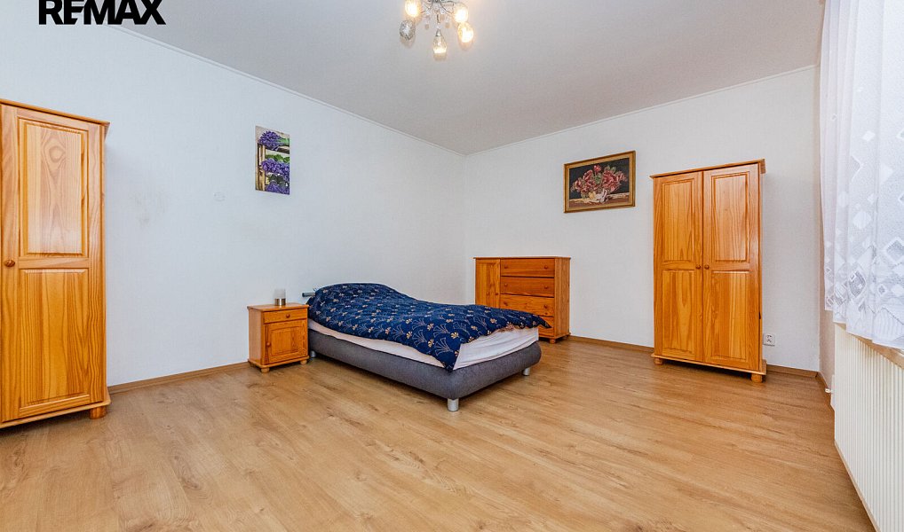 Prodej domu 309 m² s pozemkem 854 m², Kněževes – náhled fotky 9