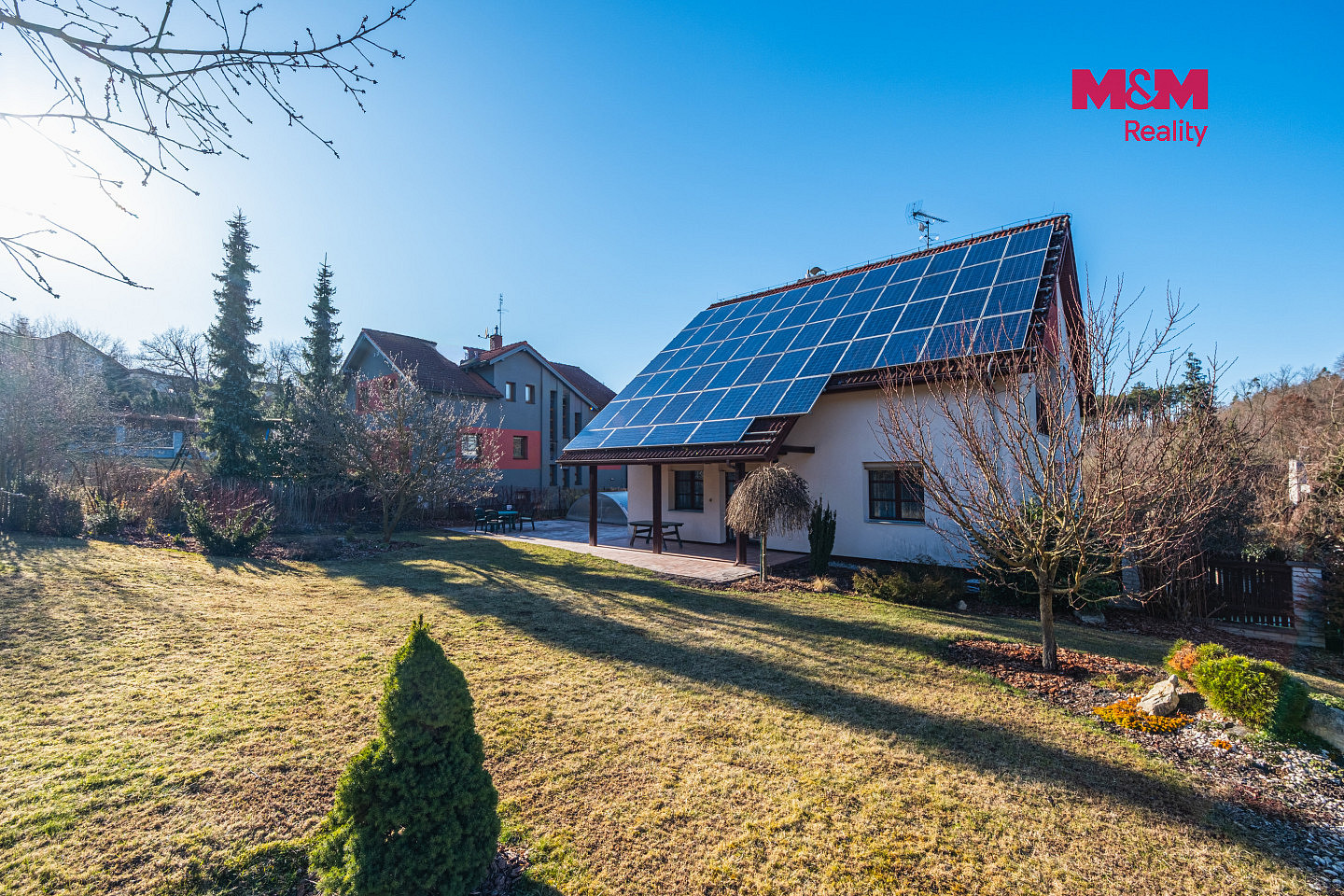 Pronájem domu 220 m² s pozemkem 1 085 m² – pohled 2