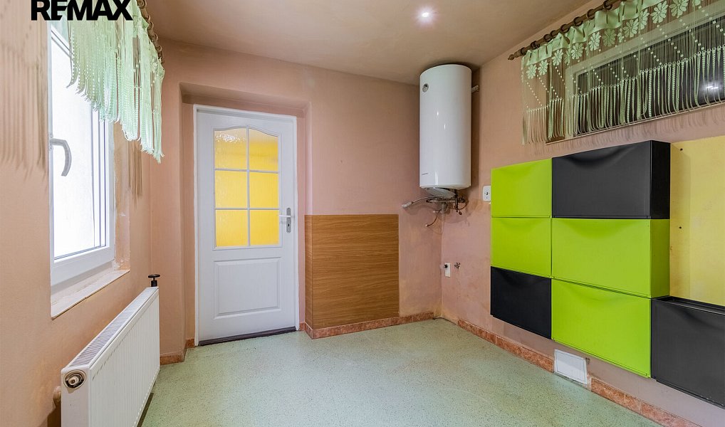 Prodej domu 186 m² s pozemkem 390 m², Břasy – náhled fotky 21