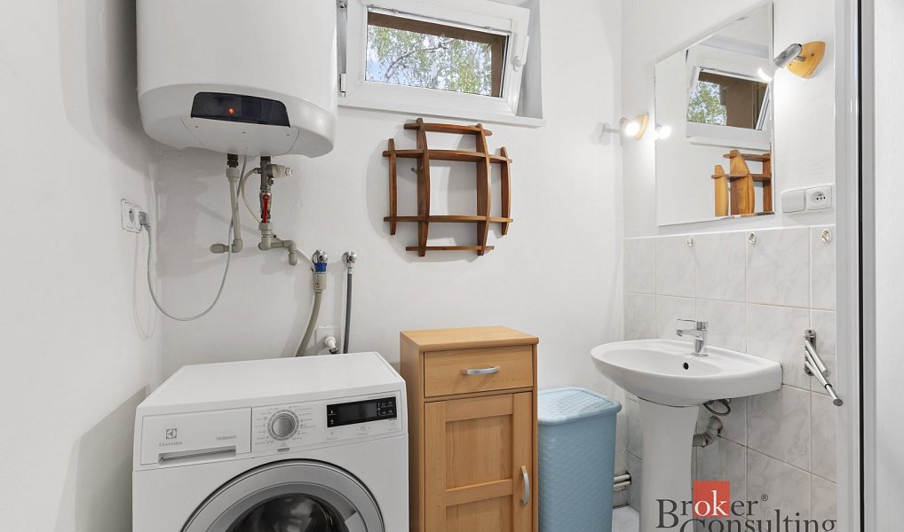 Prodej bytu 3+1 77 m², Dobrovice – náhled fotky 9