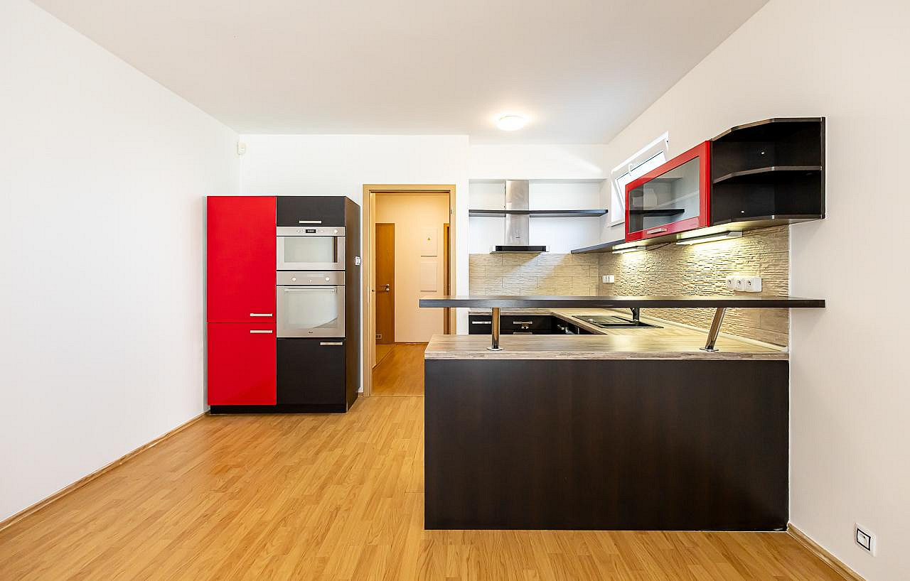 Pronájem bytu 2+kk 56 m² – fotografie 5