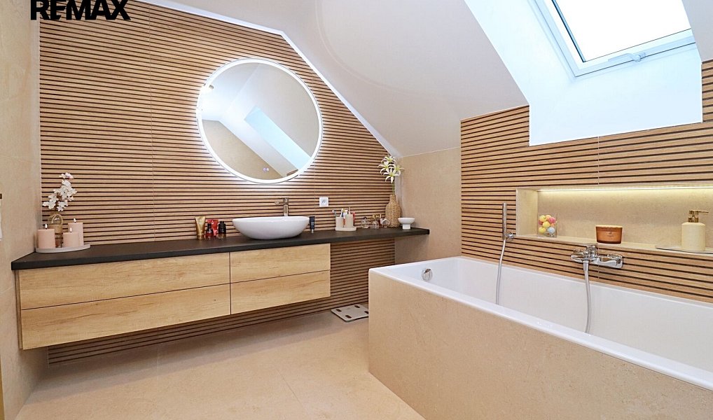 Prodej domu 131 m² s pozemkem 352 m², Holice – náhled fotky 21