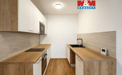 Pronájem bytu 2+kk 42 m², Nuselská, Praha 4