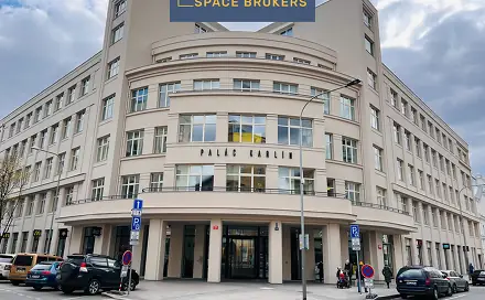 Pronájem kanceláře 1 080 m², Křižíkova, Praha 8